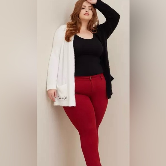 Torrid Disney’s Villains Cruella black and white nylon knit cardigan size 3X - Picture 4 of 11